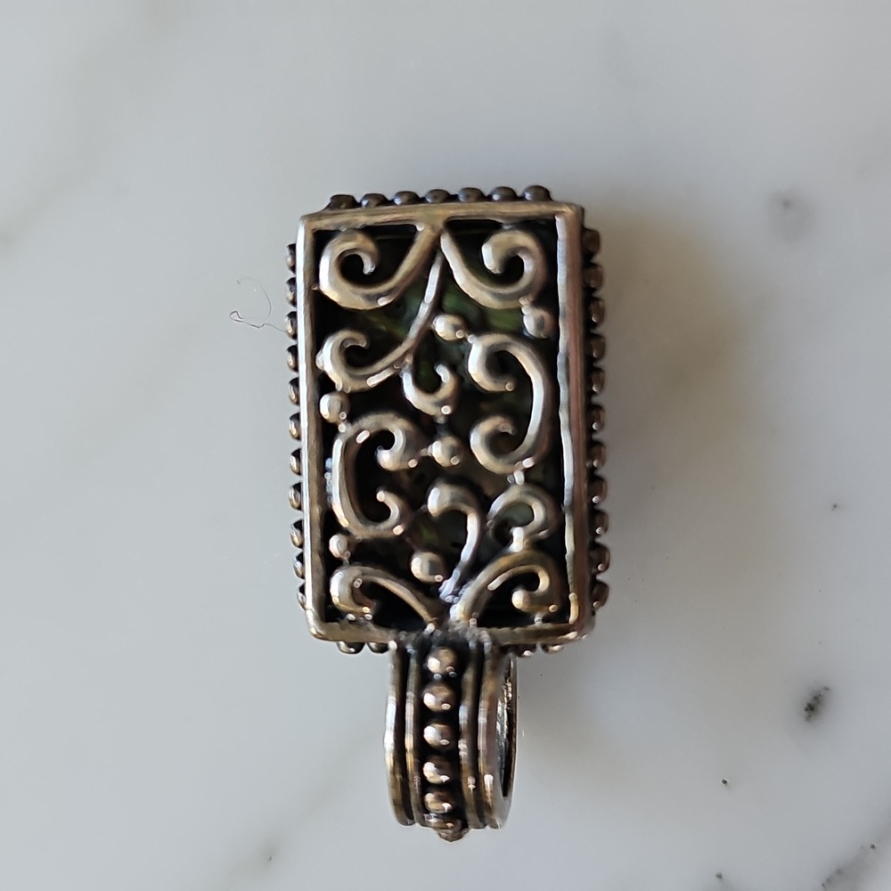 Abalone Shell Filigree Back Pendant - Picture 4 of 8